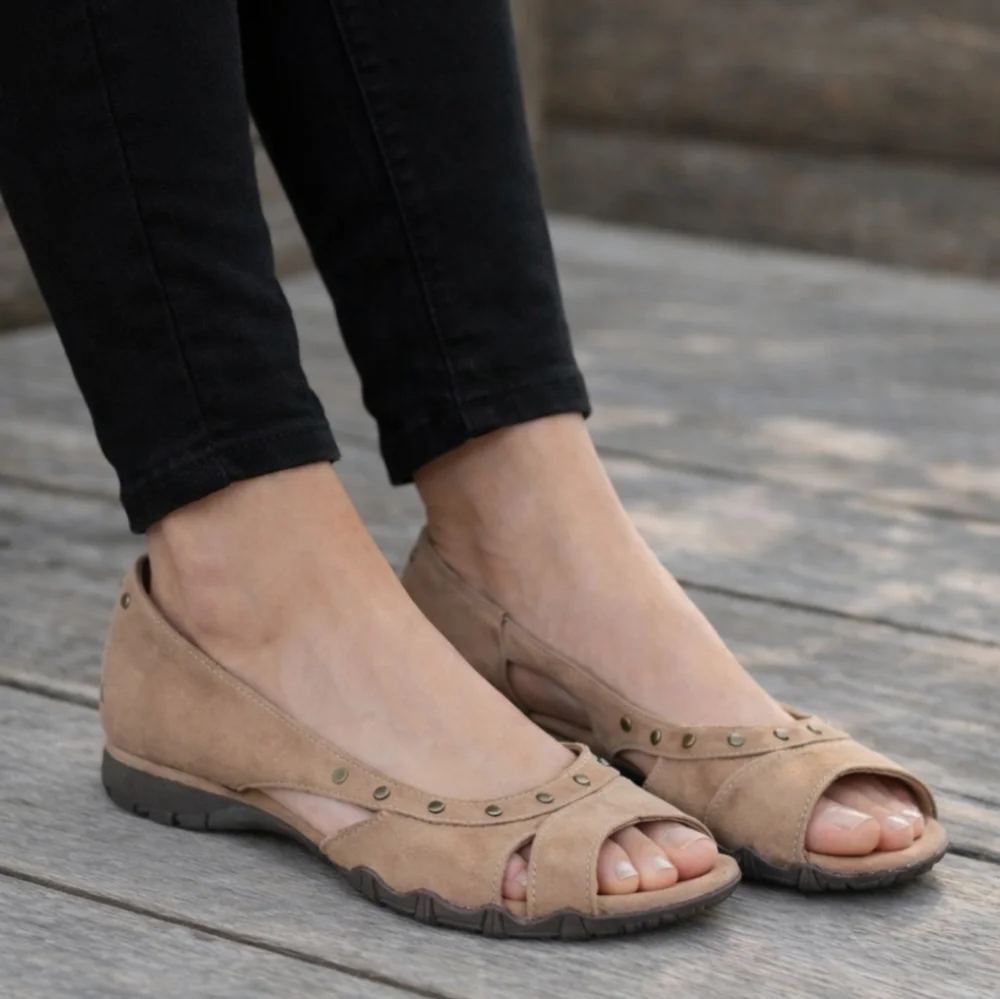 Skechers Bikers Y2K Boho Minimalist Nubuck Studded Peep Toe Comfort Flats 9.5M